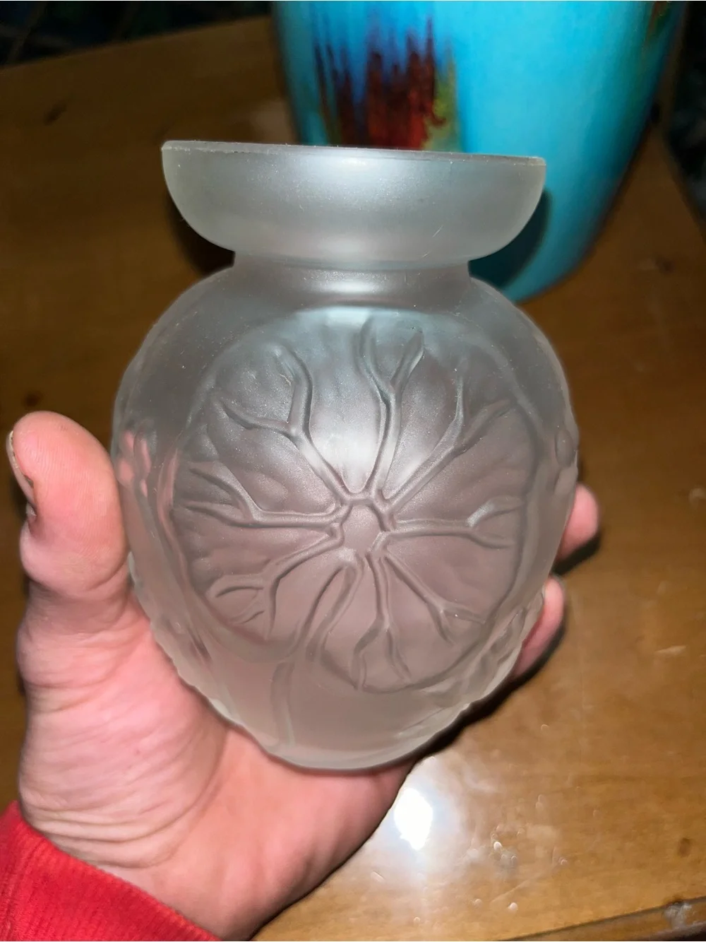 ⁠ Stiver of Italy Frosted Satin Glass Water Lily Vase